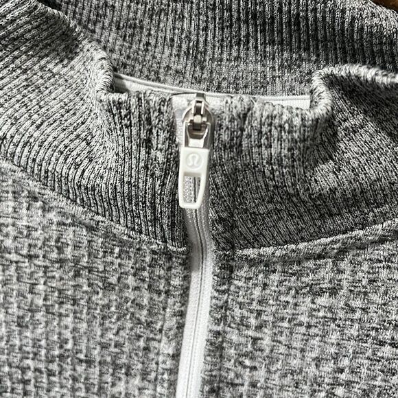 LULULEMON Engineered Warmth 1/2 Zip Pullover Men’s Medium Gray Wool Blend - Picture 3 of 6